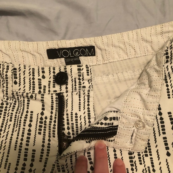 Volcom capris - Picture 2 of 6